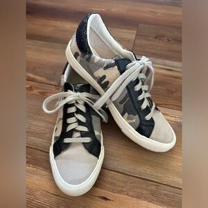 Vintage Havana camo Gail sneakers❤️